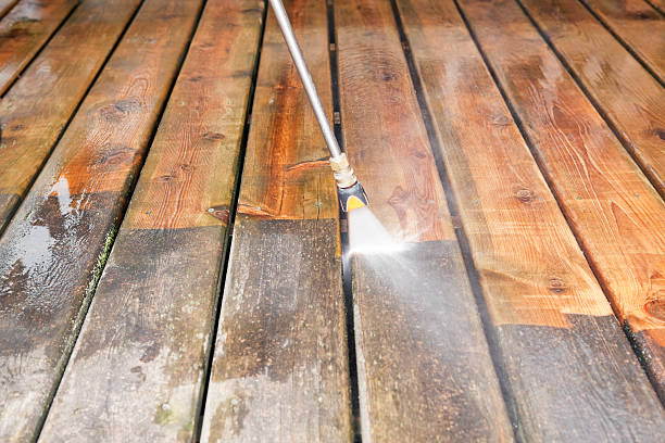 Best Patio and Deck Pressure Washing  in Iyanbito, NM